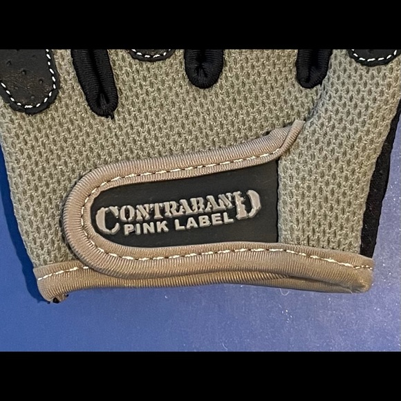 Contraband pink Label lifting gloves - Picture 3 of 6